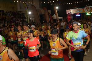 BIB: 09391, 00290, 15295, 10387, 15273
                            <button type="button" onclick="openModal(9884573)" class="btn btn-primary btn-sm float-right btn-popup" data-toggle="modal" data-target=".modal-high-quality">
                        <i class="fas fa-shopping-cart"></i> Add to Cart
                    </button>
                                            <button type="button" onclick="isThisMe(9884573, true)" class="btn btn-success btn-sm float-right btn-popup btn-isme hidden" data-toggle="tooltip" data-placement="bottom" title="นี่คือรูปของคุณใช่ไหม คลิกที่นี่เพื่อเอาเข้าอัลบั้ม">
                        <i class="fas fa-plus"></i> Add to album
                    </button>
                    <button type="button" onclick="isThisMe(9884573, false)" class="btn btn-warning btn-sm float-right btn-popup btn-isnotme hidden">
                        <i class="fas fa-ban"></i> Remove from album
                    </button>